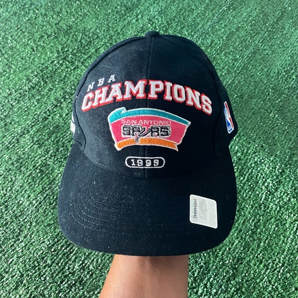 vintage 1999 DS San Antonio Spurs NBA Champions Puma Strapback Hat NWT Cap - Picture 1 of 11